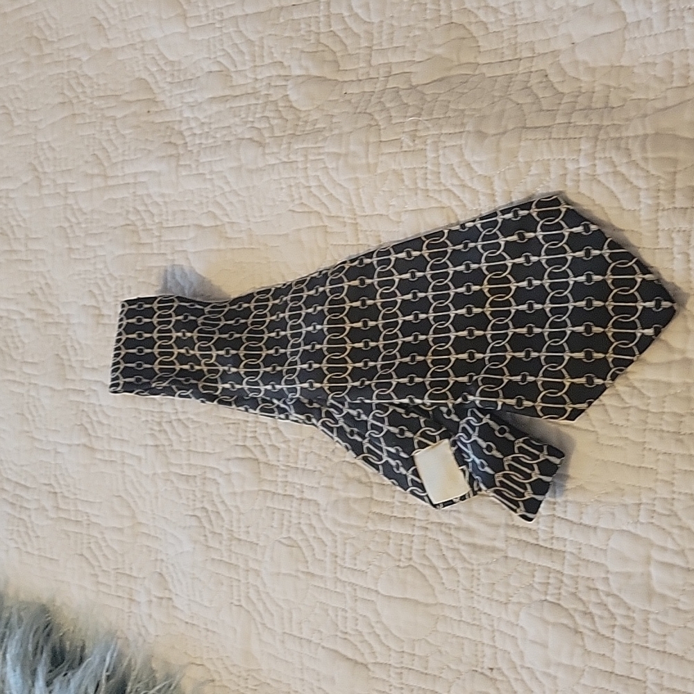 Hermès Paris Black and Gold Silk Vintage Men’s Tie